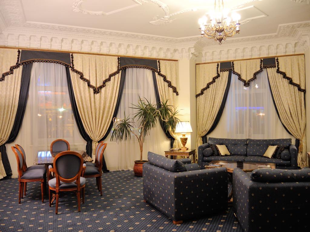 Grand Hotel Ukraine Dnipro Bagian luar foto