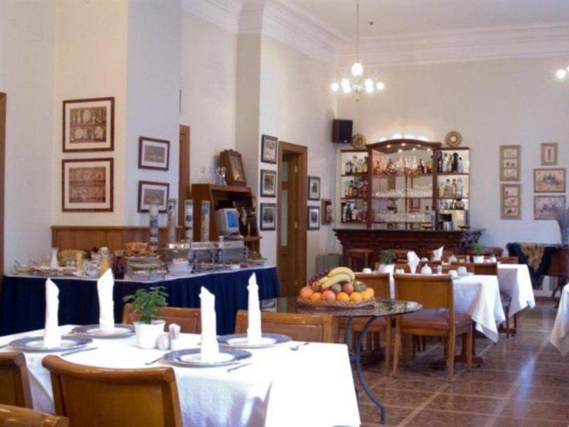 Grand Hotel Ukraine Dnipro Bagian luar foto