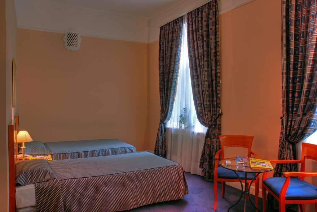 Grand Hotel Ukraine Dnipro Ruang foto