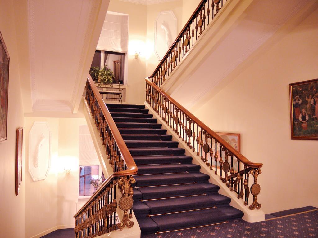 Grand Hotel Ukraine Dnipro Bagian luar foto