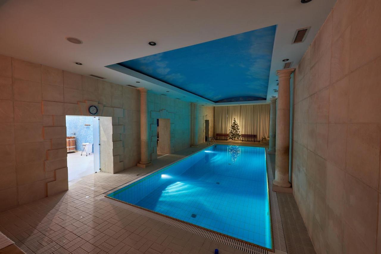 Grand Hotel Ukraine Dnipro Bagian luar foto