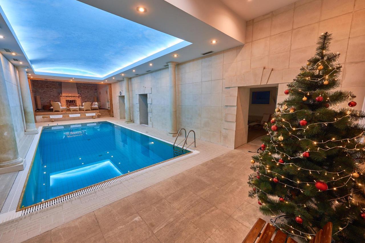 Grand Hotel Ukraine Dnipro Bagian luar foto